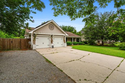 Single Family Residence in Mount Pleasant SC 1474 Hidden Bridge Drive 2.jpg