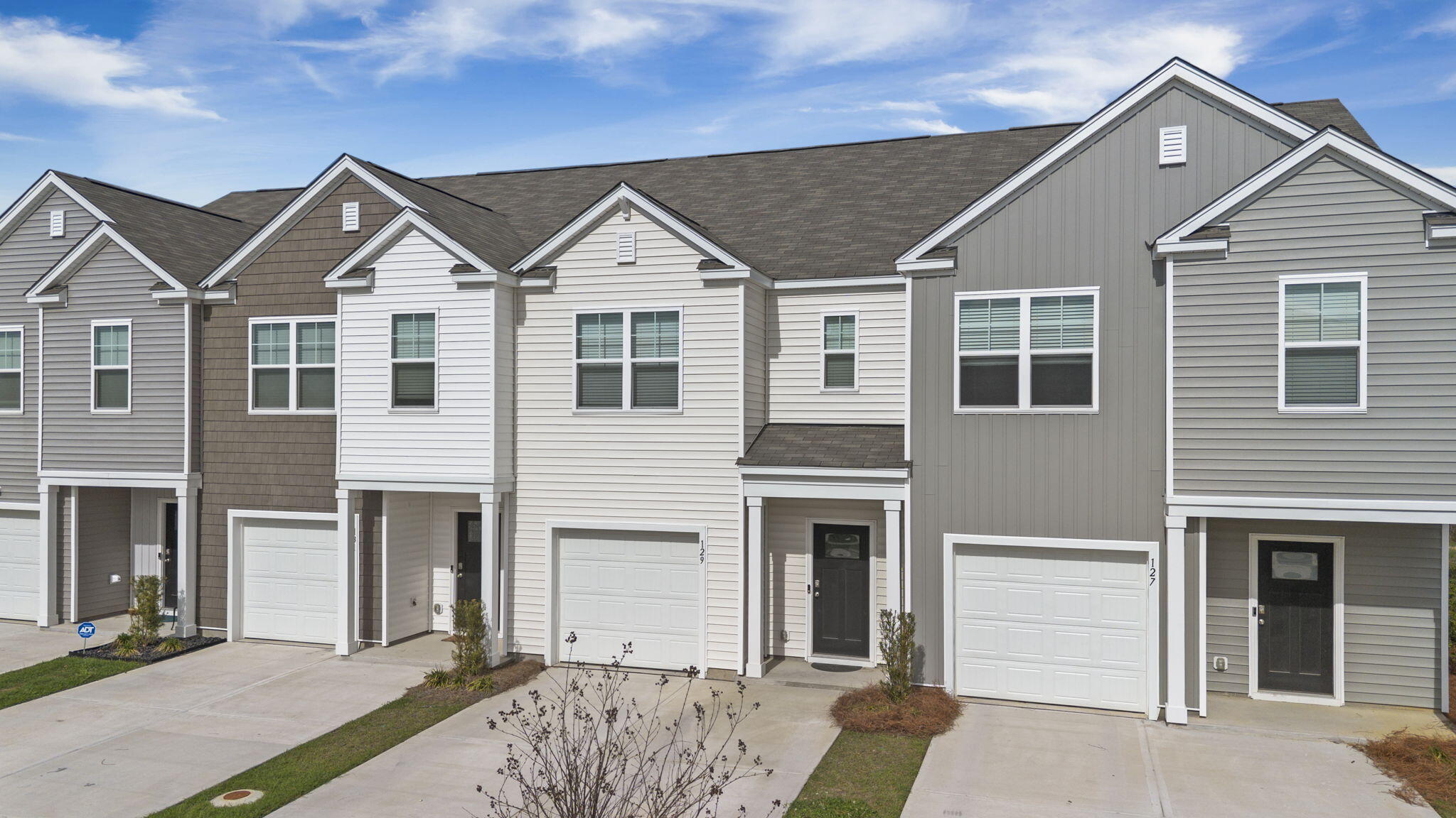 129 Yarrow Way