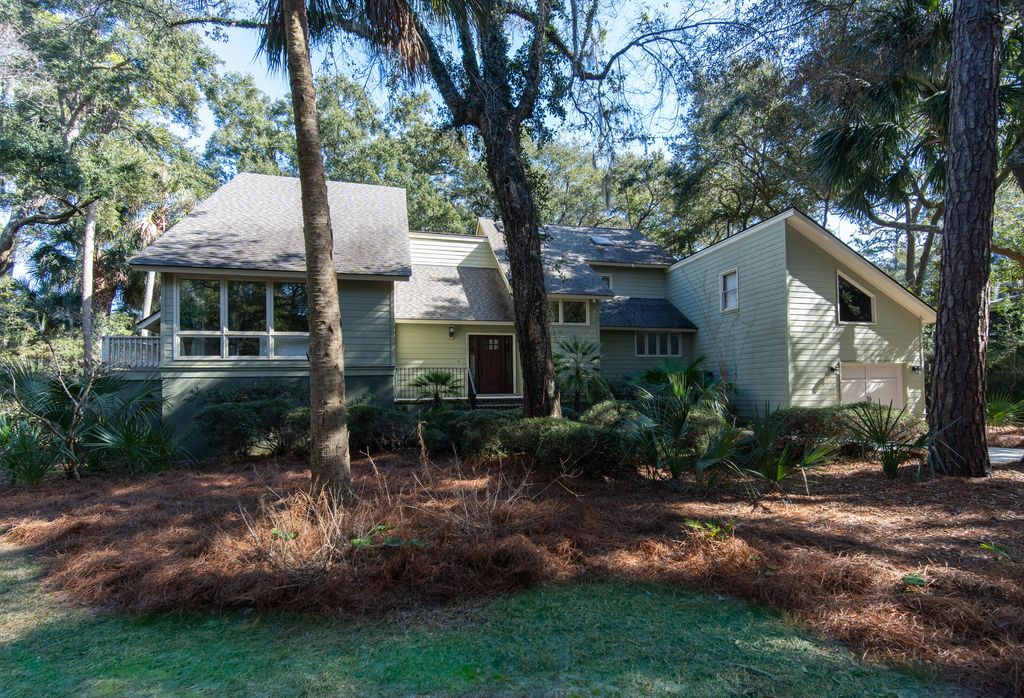 Photo of 40 Greensward Road, Kiawah Island, SC 29455 (MLS # 25017559)