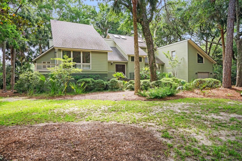 Photo of 40 Greensward Road, Kiawah Island, SC 29455 (MLS # 25017559)