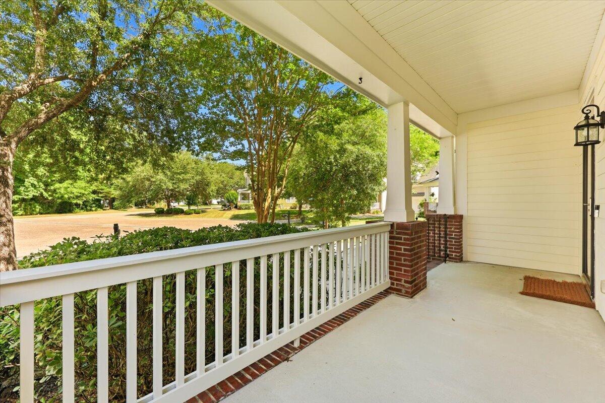 119 Blackwater Drive