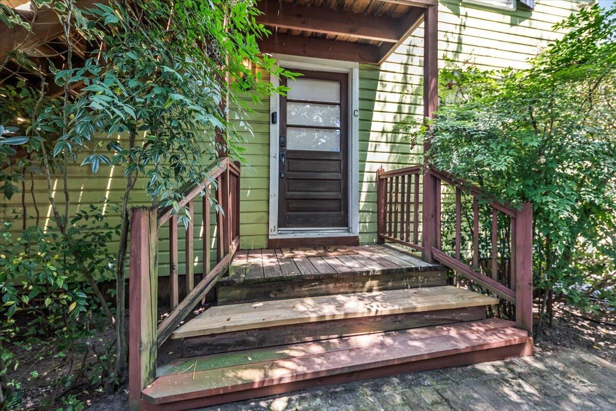 3 1/2 Kracke Street Apt C