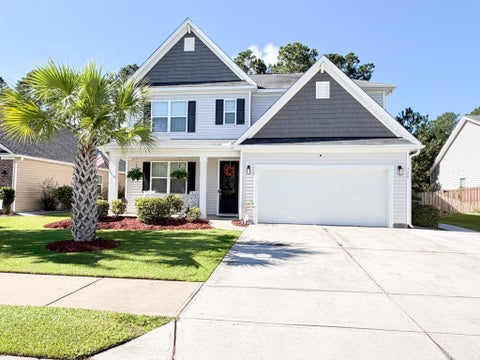 Photo of 720 Kilarney Road, Summerville, SC 29483 (MLS # 26023615)