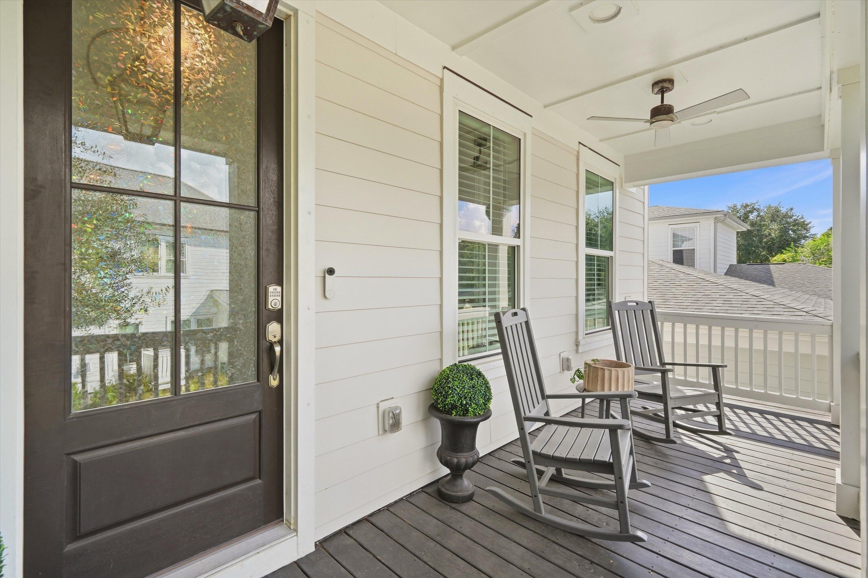 1025 Avenue Of Oaks