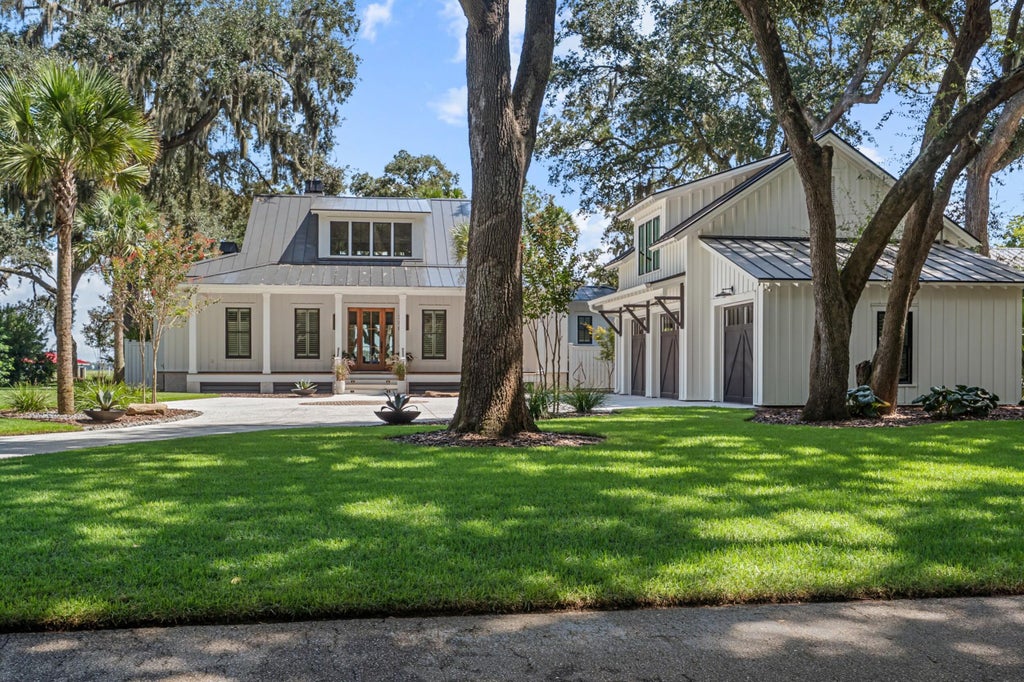 Photo of 250 Distant Island Drive, Beaufort, SC 29907 (MLS # 26025837)