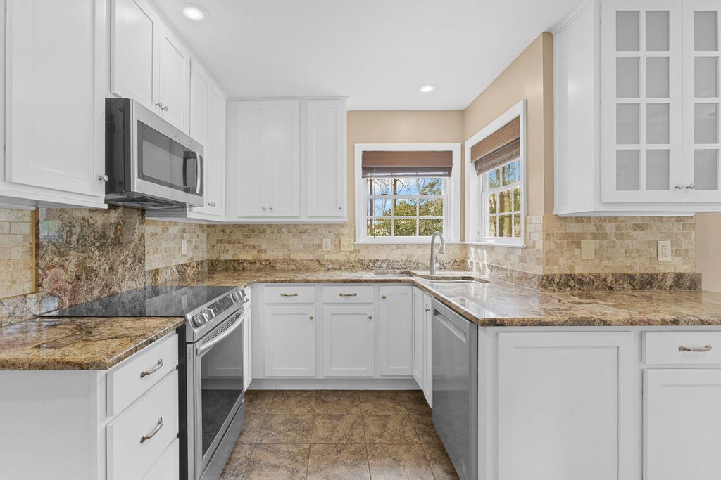 Photo of 803 N Aylesbury Road, Goose Creek, SC 29445 (MLS # 26005466)