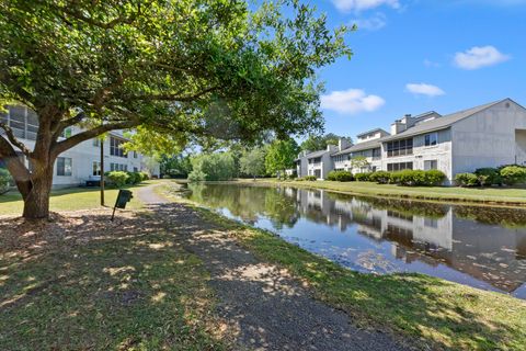 Photo of 607 Waterwood Drive, Goose Creek, SC 29445 (MLS # 26010852)