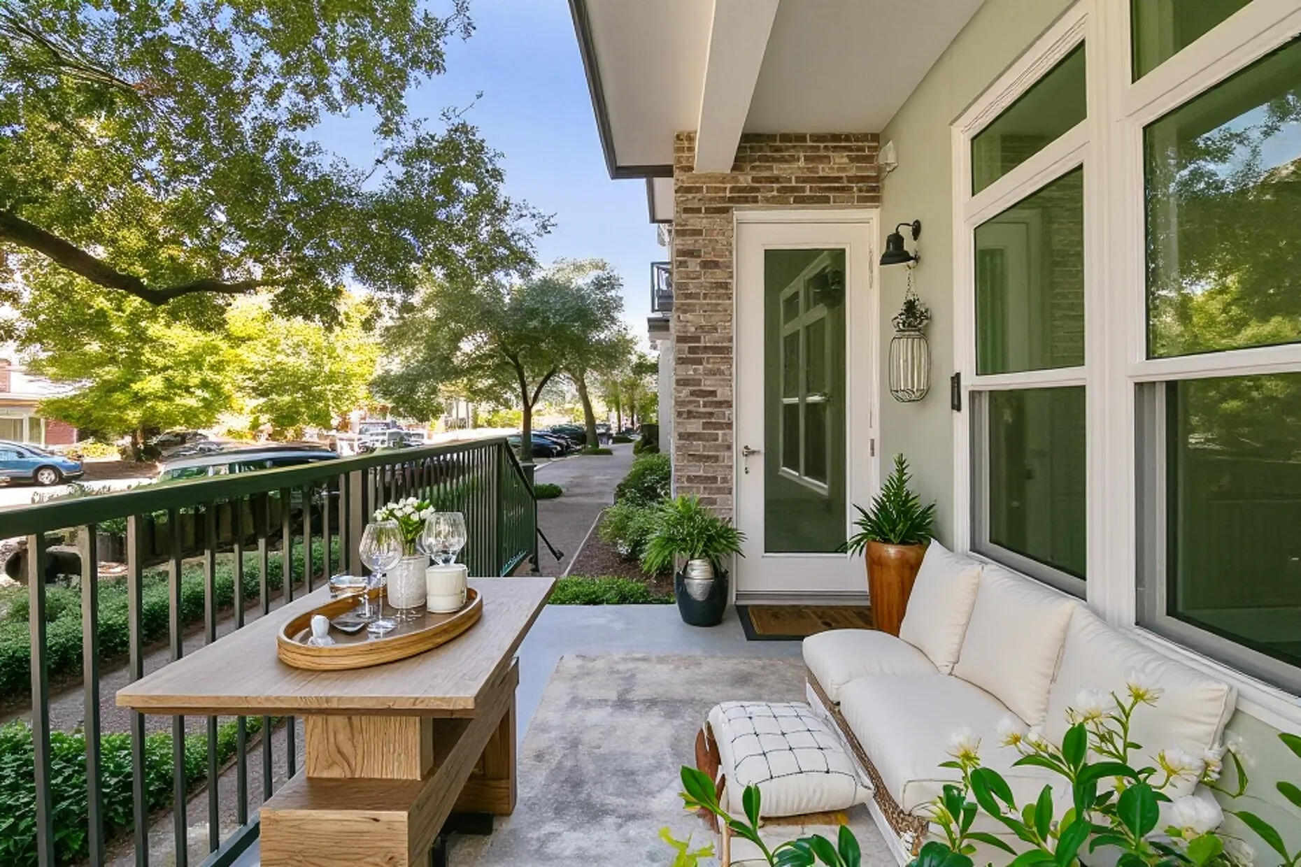 135 Pier View Street 101