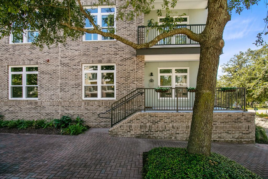 Photo of 135 Pier View Street #101, Daniel Island, SC 29492 (MLS # 25025731)