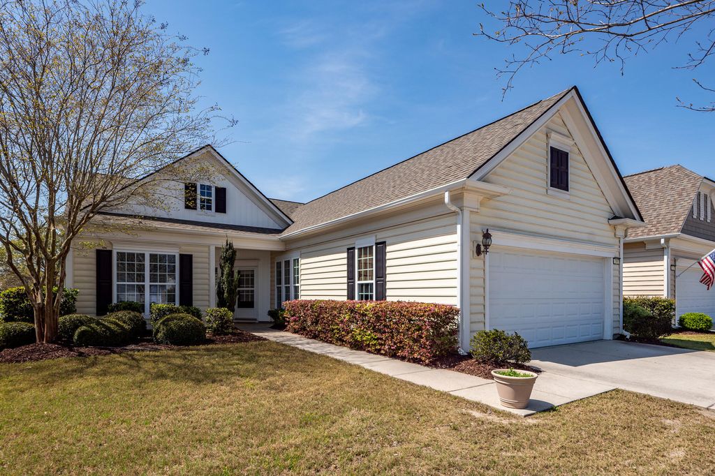 Photo of 109 Schooner Bend Avenue, Summerville, SC 29486 (MLS # 26008258)