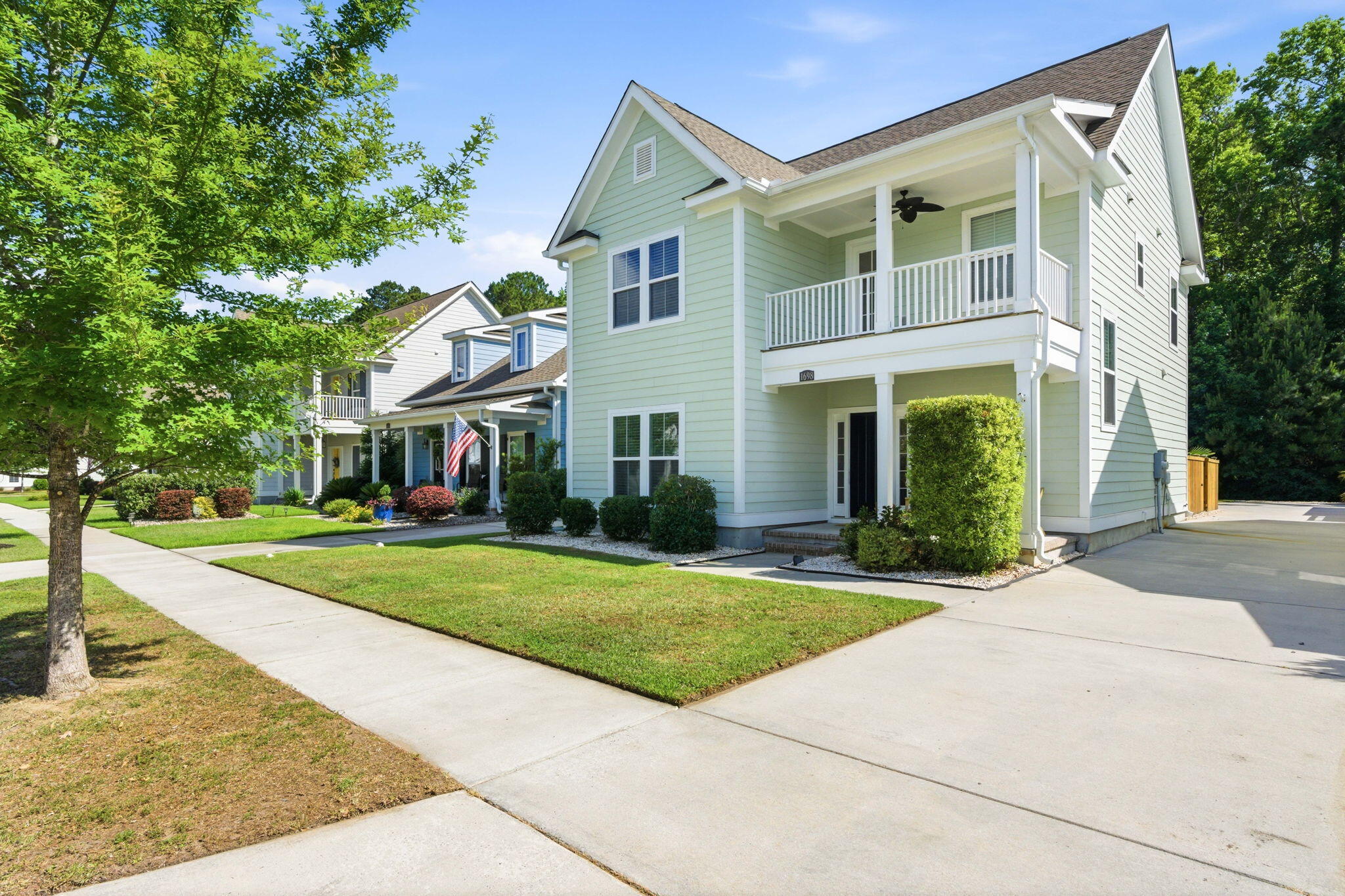 1698 Sparkleberry Lane