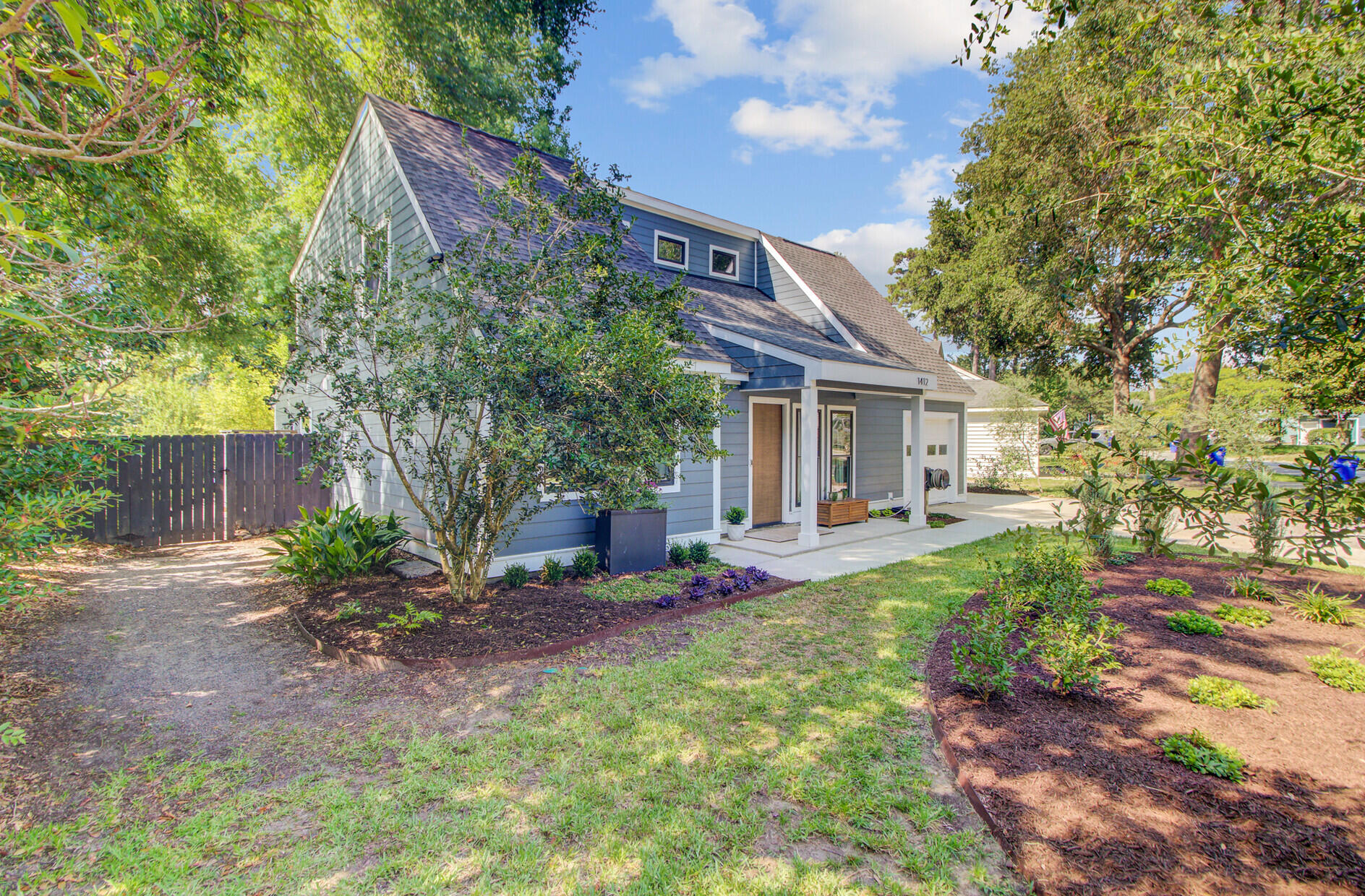 1412 Oaklanding Road