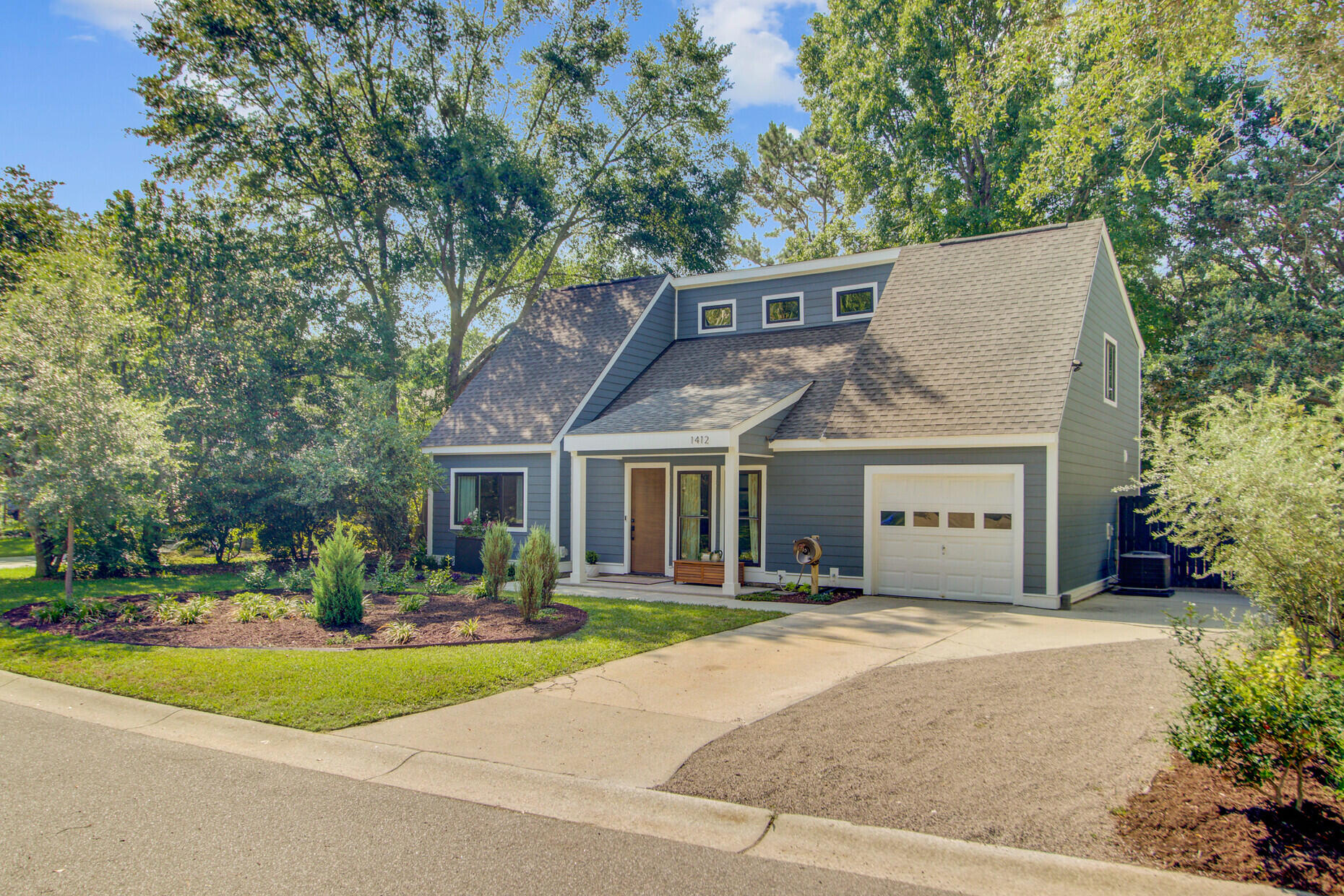 1412 Oaklanding Road