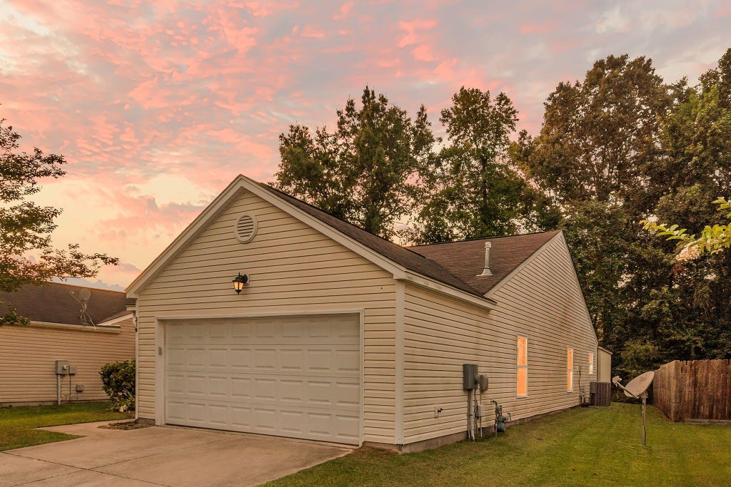 Photo of 210 Salkahatchie ST, Summerville, SC 29485 (MLS # 26021132)