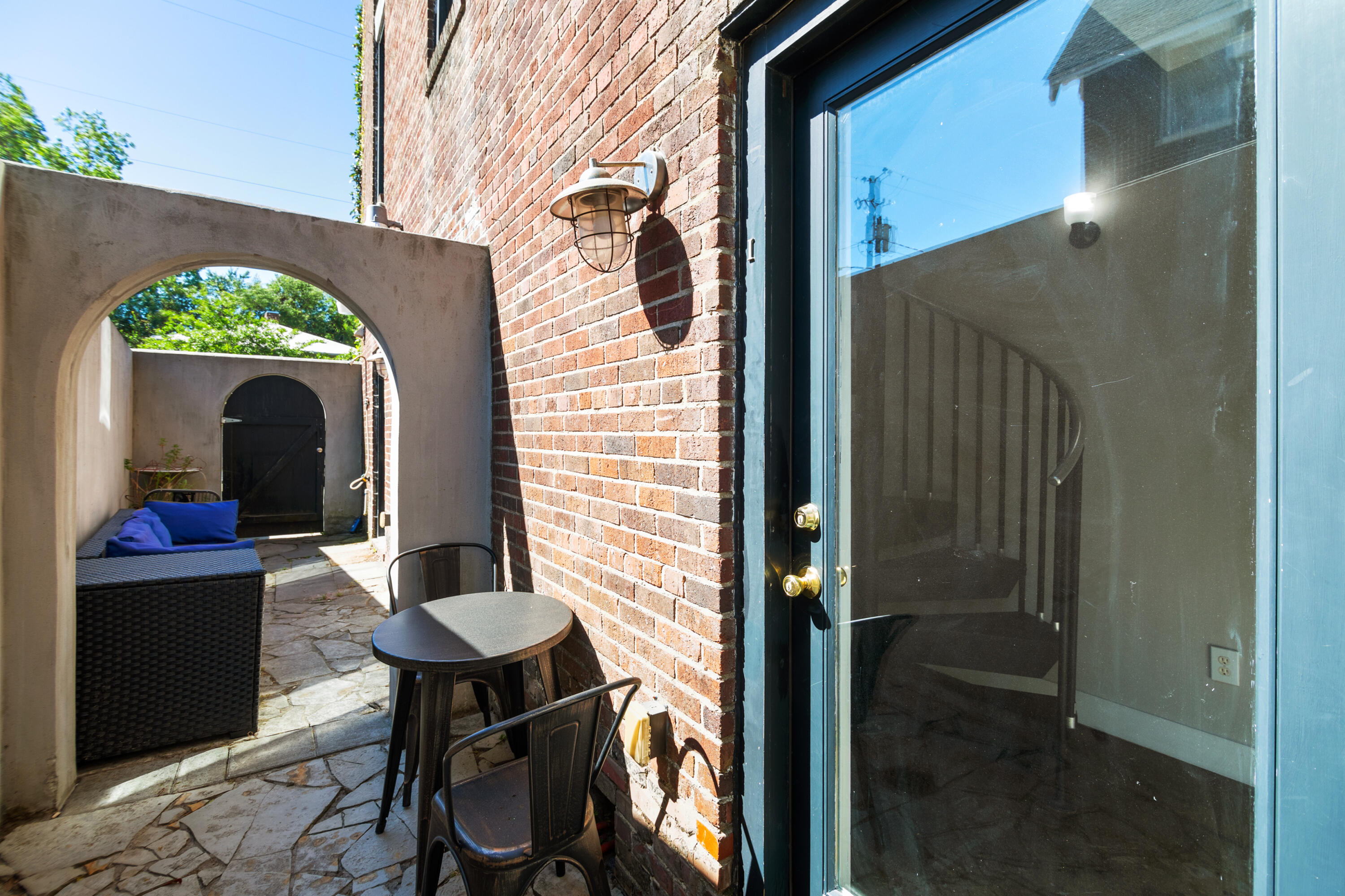 2 Francis Street I