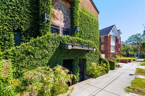 2 Francis Street I Charleston SC 29403