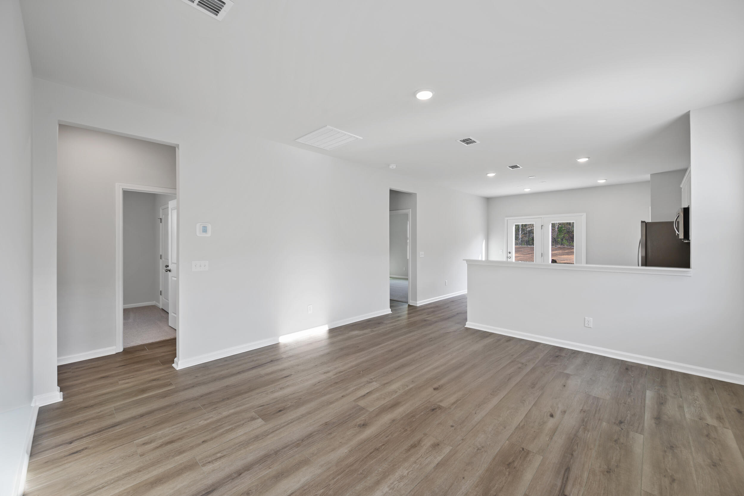 879 Meadowbrook Lane