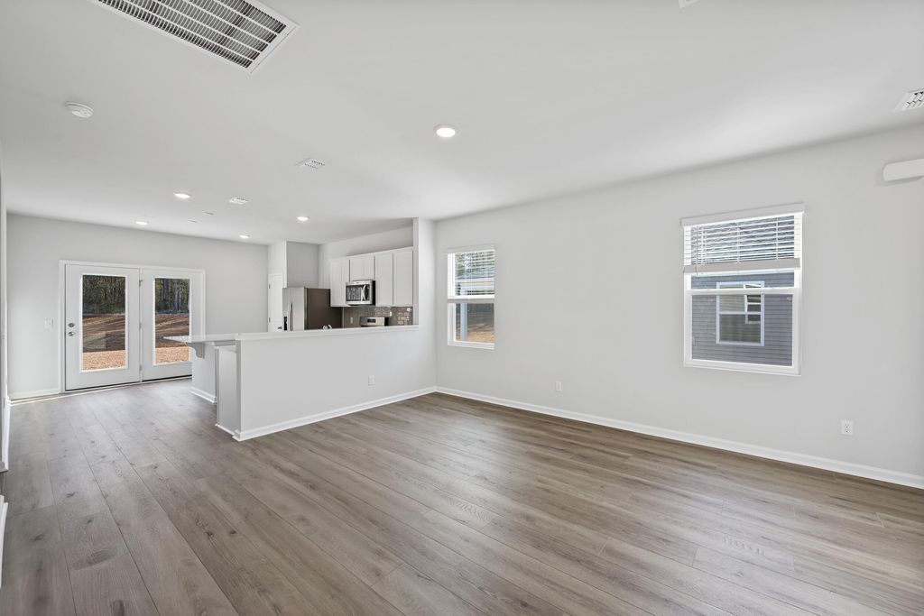 Photo of 879 Meadowbrook Lane, Summerville, SC 29483 (MLS # 26012387)