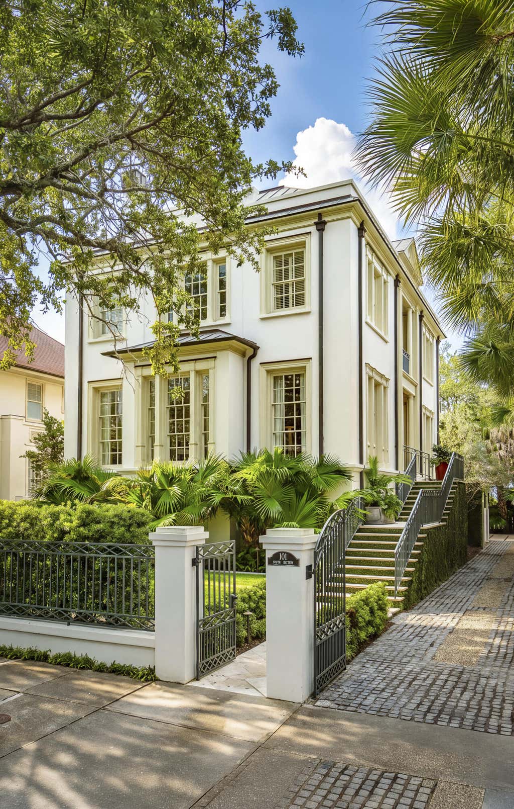 Photo of 101 S Battery Street, Charleston, SC 29401 (MLS # 26023334)