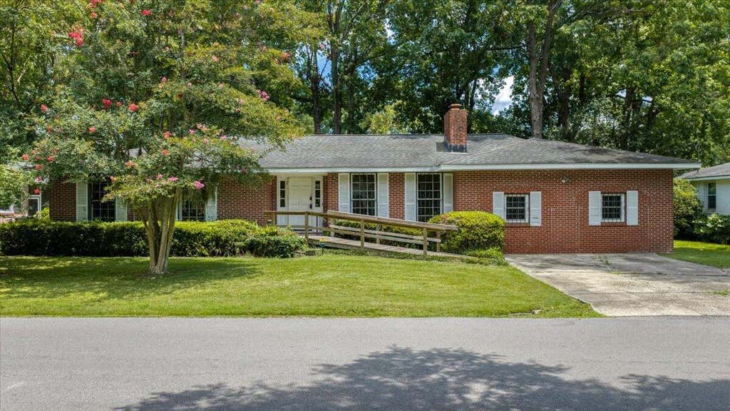 Photo of 28 Farmfield Avenue, Charleston, SC 29407 (MLS # 26023406)