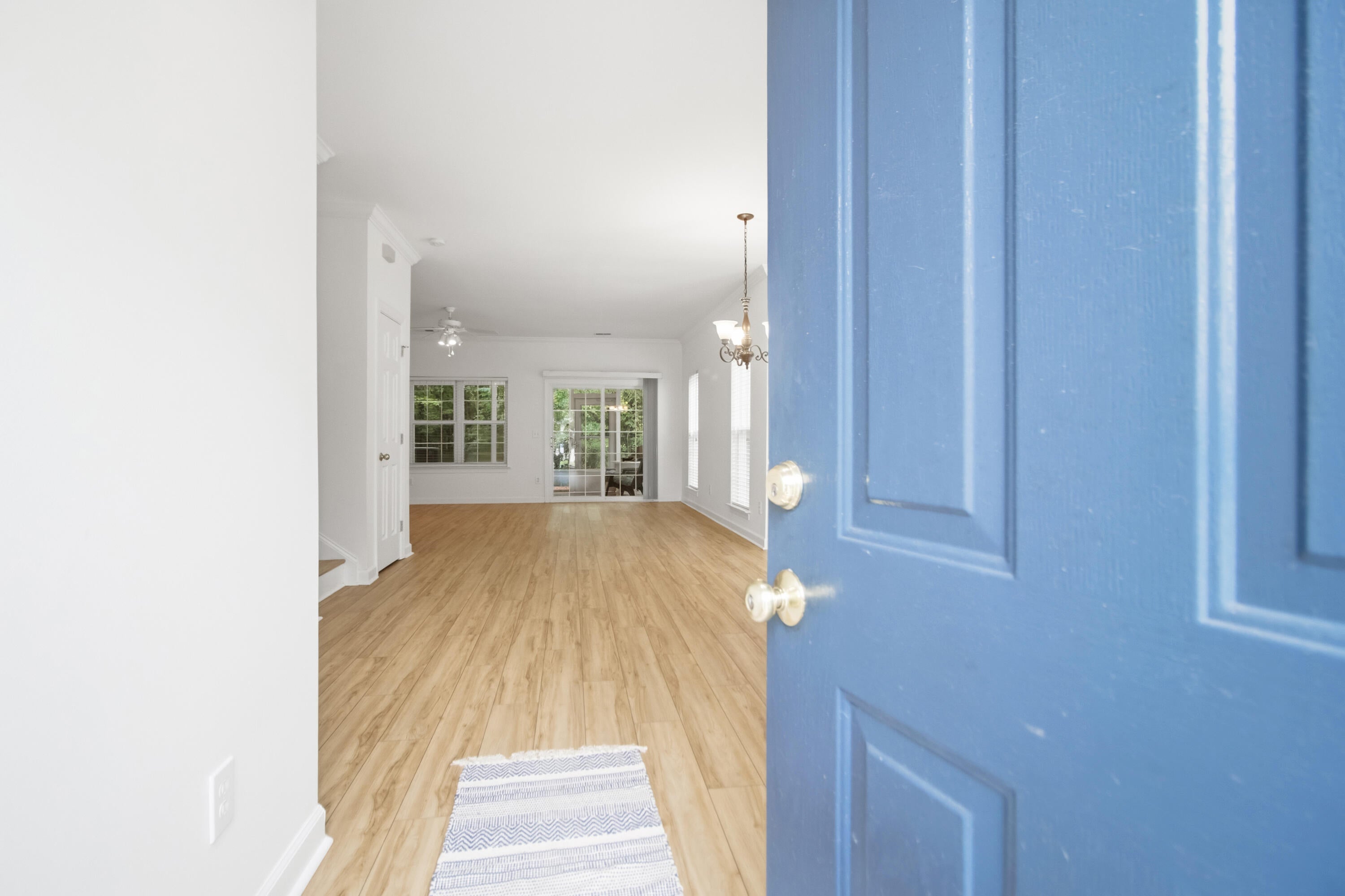 1611 Camfield Lane