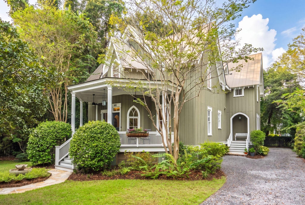 Photo of 141 N Shelmore Boulevard, Mount Pleasant, SC 29464 (MLS # 26027326)