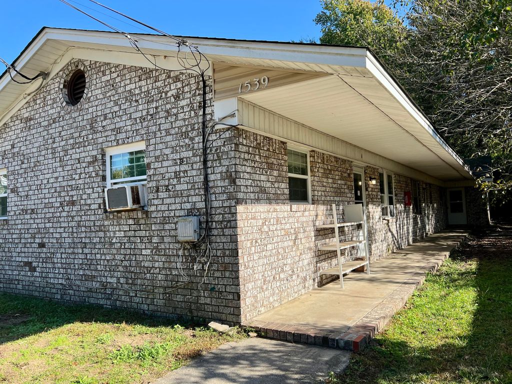 Photo of 1539 N Avalon Circle, Charleston, SC 29407 (MLS # 25015039)