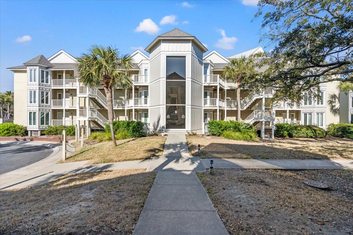 9000 Palmetto Drive G203
