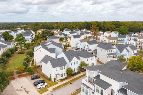 A home in North Charleston