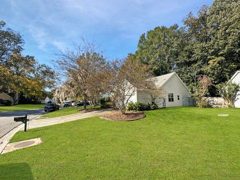 A home in North Charleston