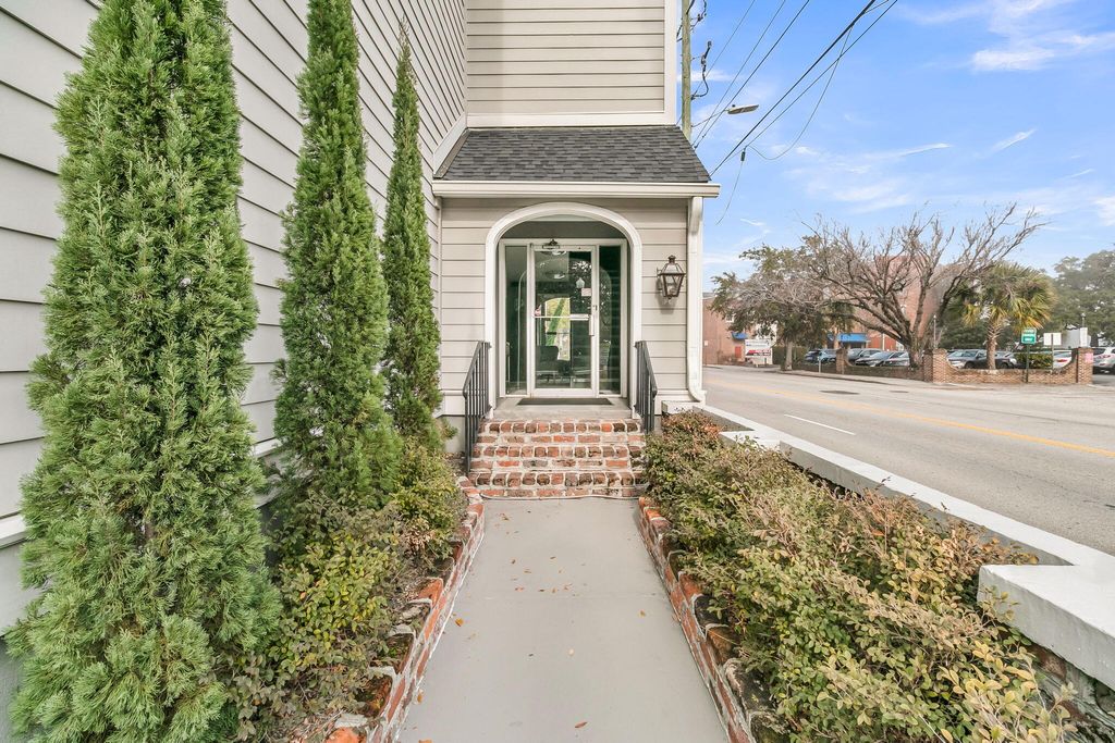 Photo of 259 E Bay Street #1a, Charleston, SC 29401 (MLS # 26000788)