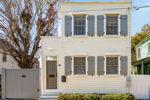 Photo of 1 Ducs Court, Charleston, SC 29403 (MLS # 26004605)