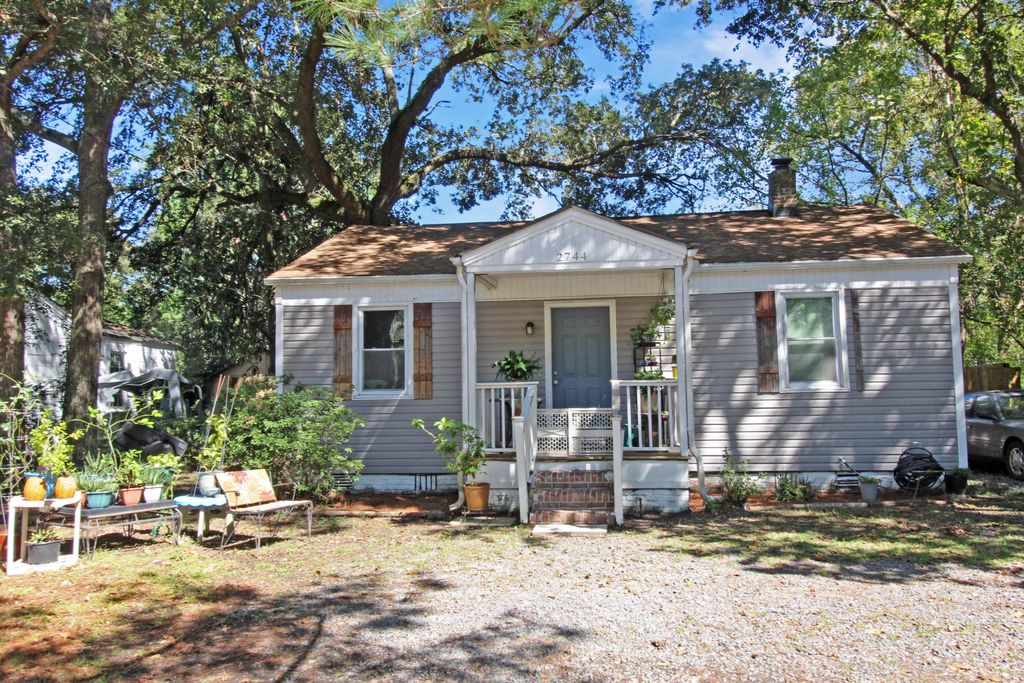 Photo of 2744 Saratoga Road, North Charleston, SC 29405 (MLS # 25030159)