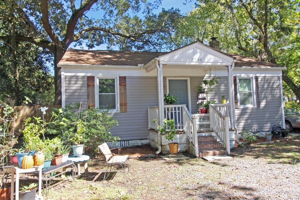 Photo of 2744 Saratoga Road, North Charleston, SC 29405 (MLS # 25030159)