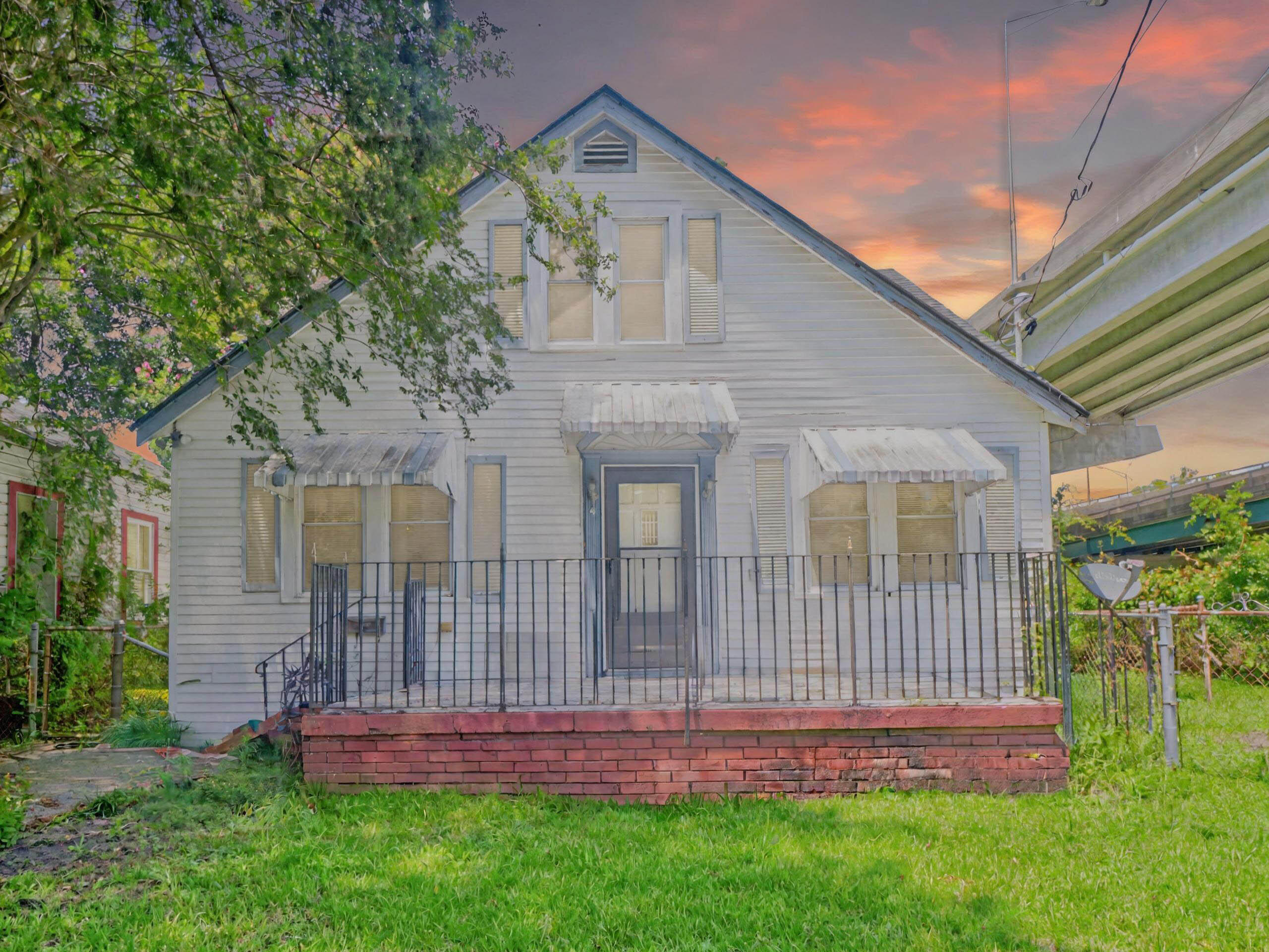 4 Poplar Street