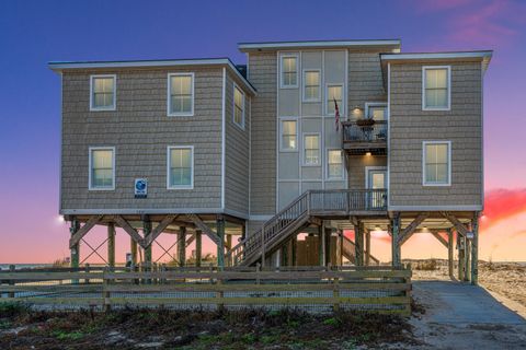 A home in Edisto Beach