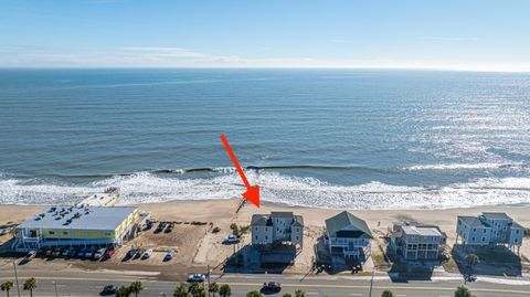 A home in Edisto Beach