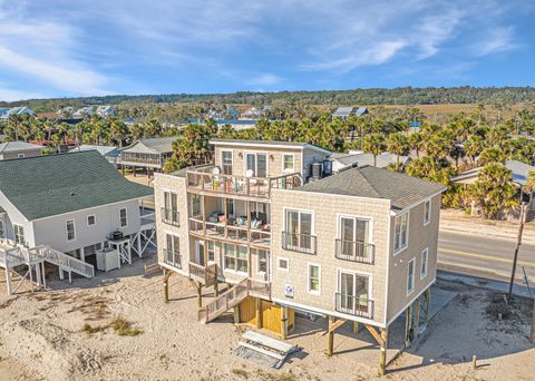 A home in Edisto Beach