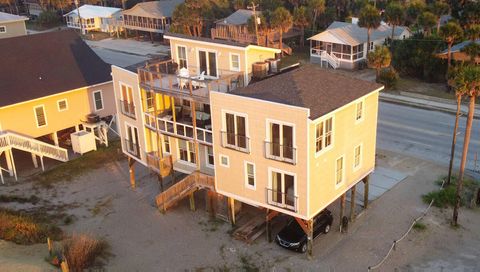 A home in Edisto Beach