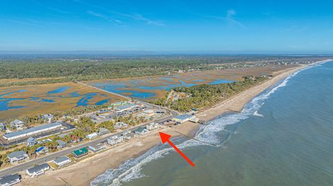 A home in Edisto Beach