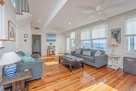 A home in Edisto Beach