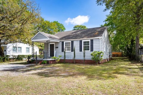 A home in North Charleston