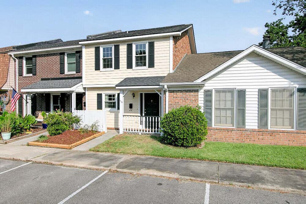 Photo of 719 Williamson Drive #D, Mount Pleasant, SC 29464 (MLS # 26022097)