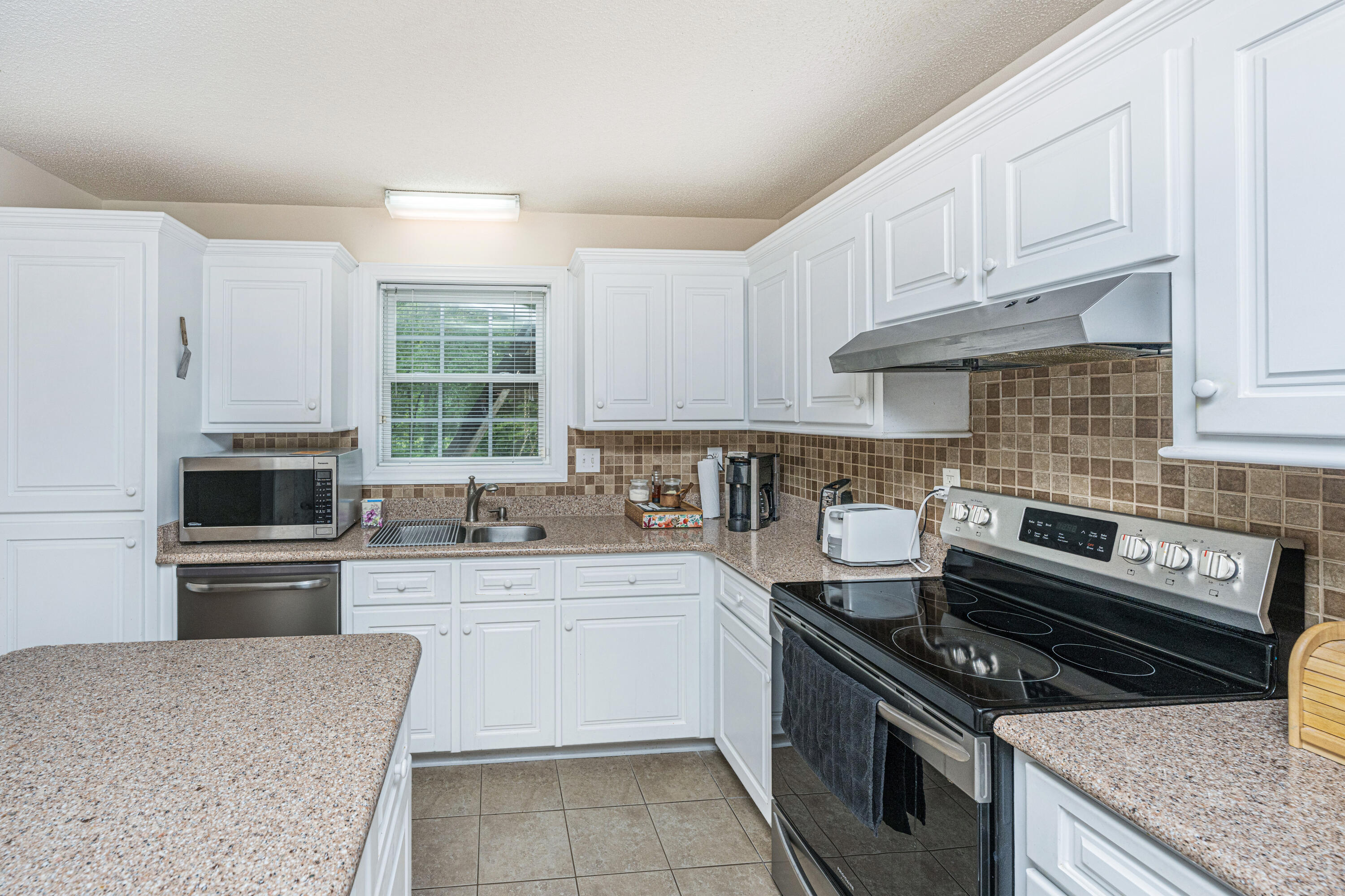 1543 Sterling Oaks Drive