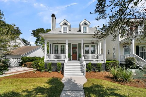 Photo of 2038 Pierce Street, Charleston, SC 29492 (MLS # 25025163)