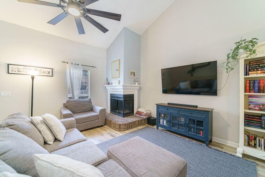 Photo of 1680 Babington Way, Mount Pleasant, SC 29464 (MLS # 26007315)