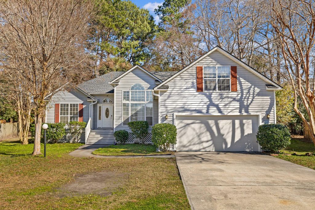 Photo of 2222 Backwater Court, Charleston, SC 29412 (MLS # 26000415)