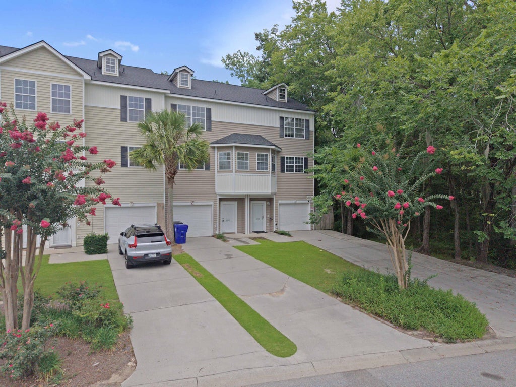 Photo of 4488 Great Oak Drive, North Charleston, SC 29418 (MLS # 26026375)
