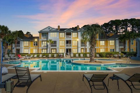 Photo of 1824 Chatelain Way, Mount Pleasant, SC 29464 (MLS # 26012193)
