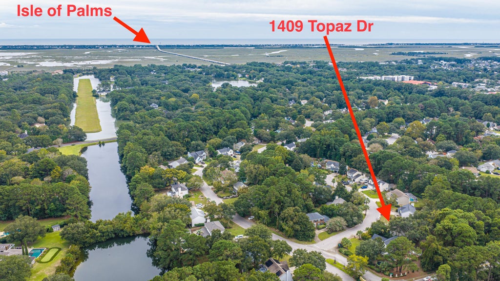 Photo of 1409 Topaz Drive, Mount Pleasant, SC 29466 (MLS # 26028052)